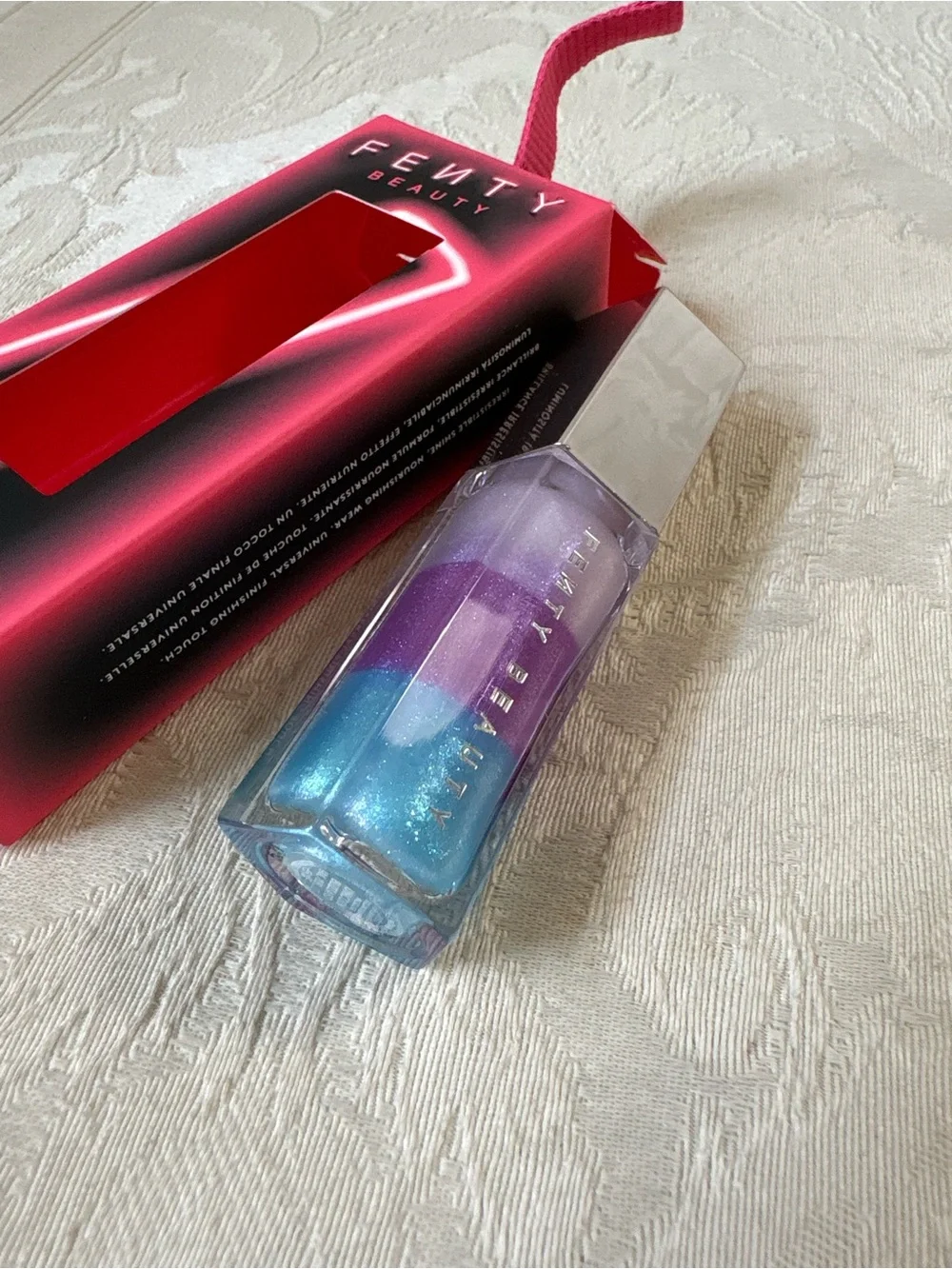 Fenty Beauty Iridescent Gloss Bomb Stackz Lipgloss — unicorn blizzard BNIB